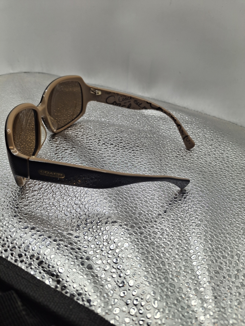 Coach Women’s Dark Brown Frame with Brown Gradient Lenses Sunglasses - Picture 4 of 6